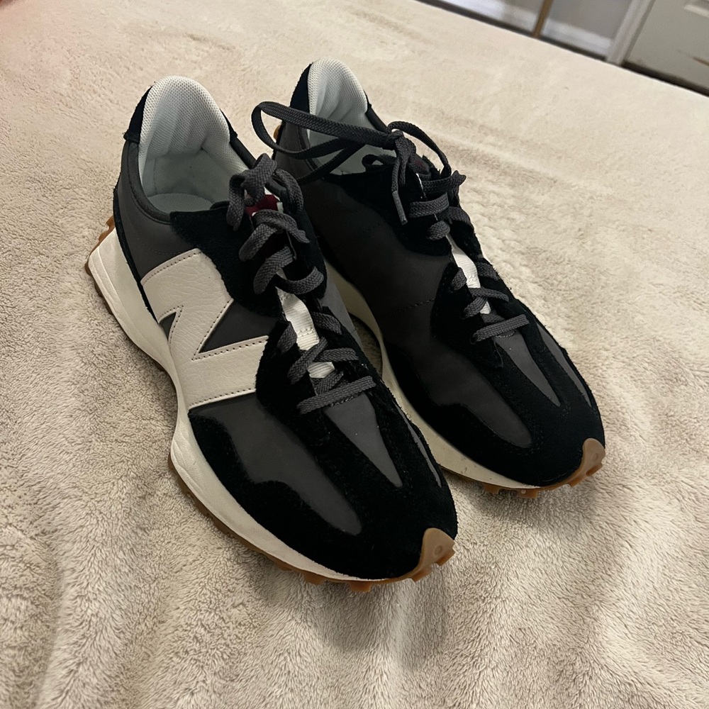New balance black white gum